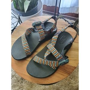 Kids Chacos *practically new* size 2